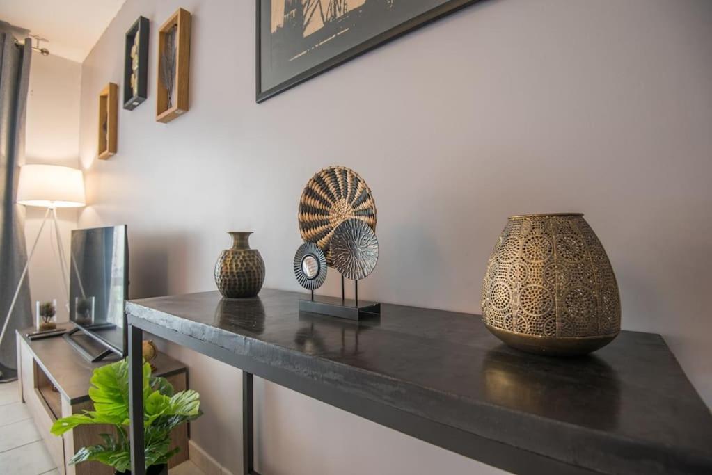 L'Escale Apartment Angers Bagian luar foto